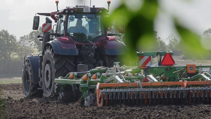 VT-Tractor_Valtra_Q305-Unlimited_result-agronomic-tests_1