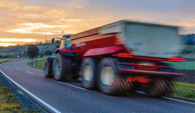 Tracteur et vitesse sur route