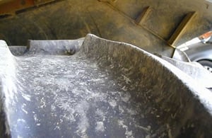 Usure irrégulière des pneus arrière, cause : problème sur pont avant
